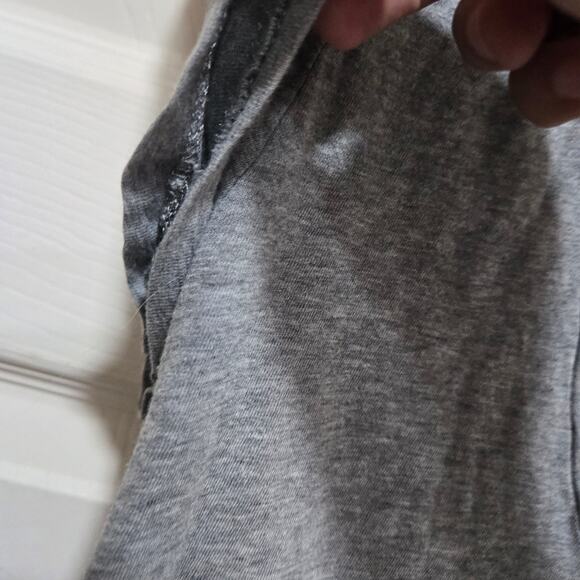 J.Crew Featherweight Slub Cotton Gray V-Neck T-Shirt M - Picture 8 of 8